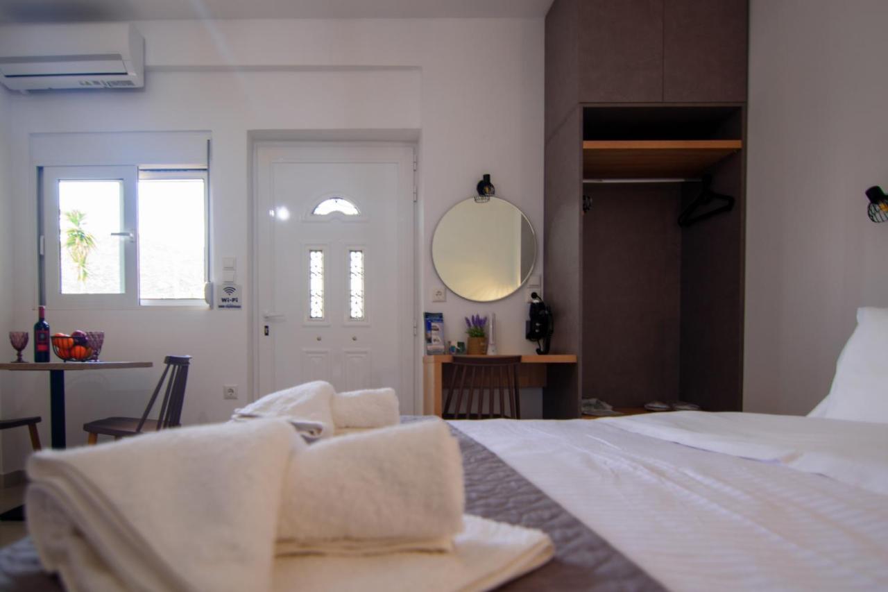 Irene Studio Panorama Apartment Palaiochora Ngoại thất bức ảnh