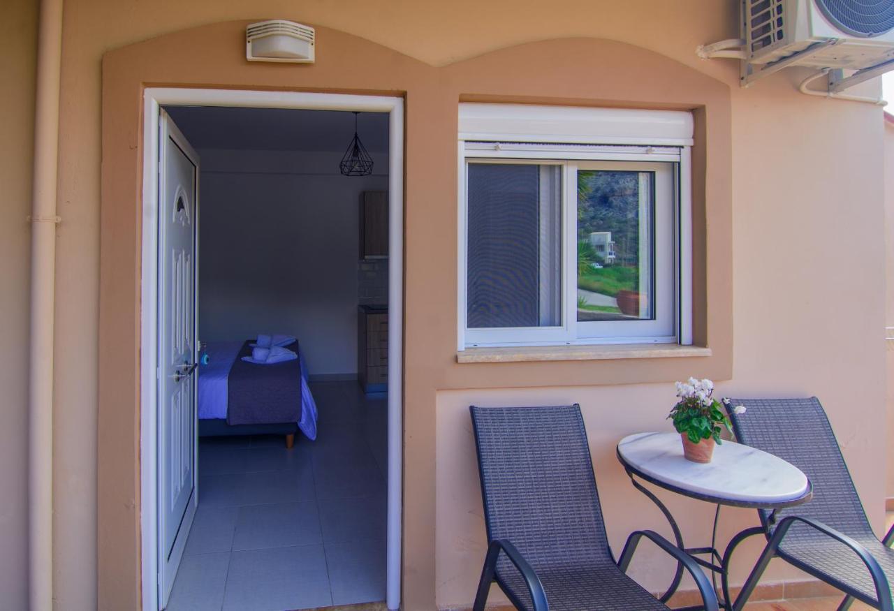 Irene Studio Panorama Apartment Palaiochora Ngoại thất bức ảnh